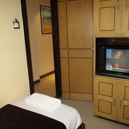 Hotel Sapna Marine Mumbai  Buitenkant foto
