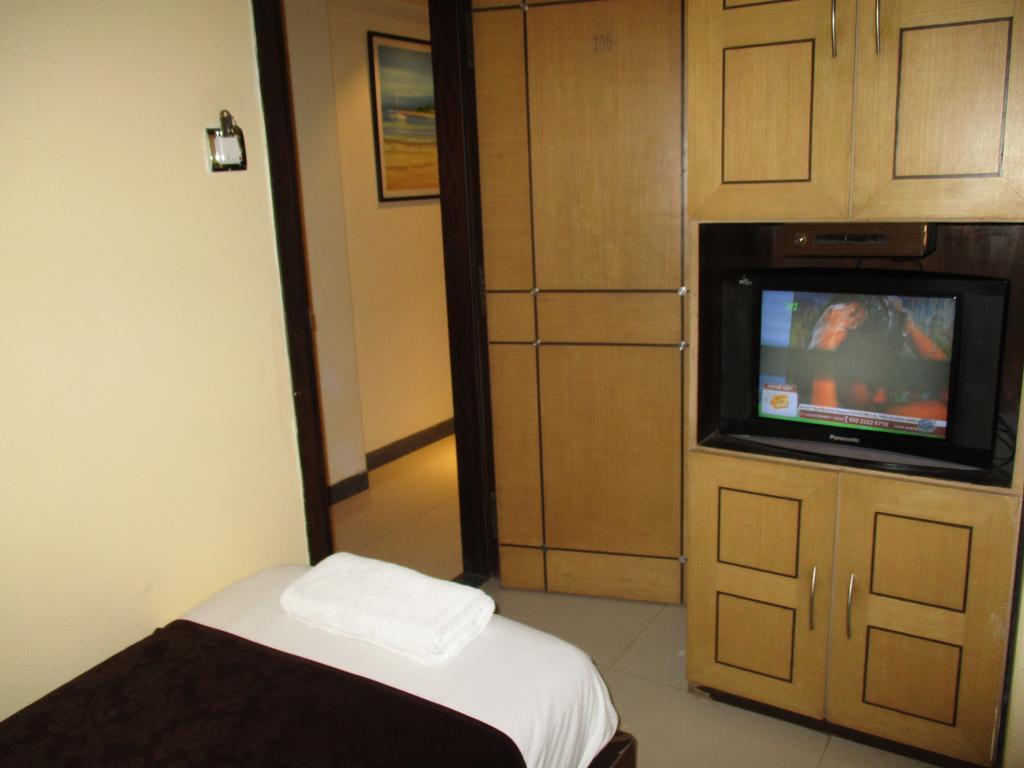 Hotel Sapna Marine Mumbai  Buitenkant foto