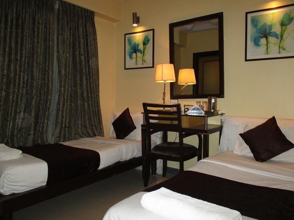 Hotel Sapna Marine Mumbai  Buitenkant foto